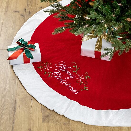 Northlight 48" Traditional Velveteen Indoor Tree Skirt