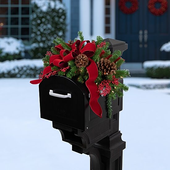 Northlight 28" Pre Lit Dorchester Pine Swag