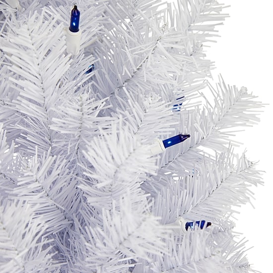 Northlight 24" Pre Lit Geneva Spruce Artificial Wreath