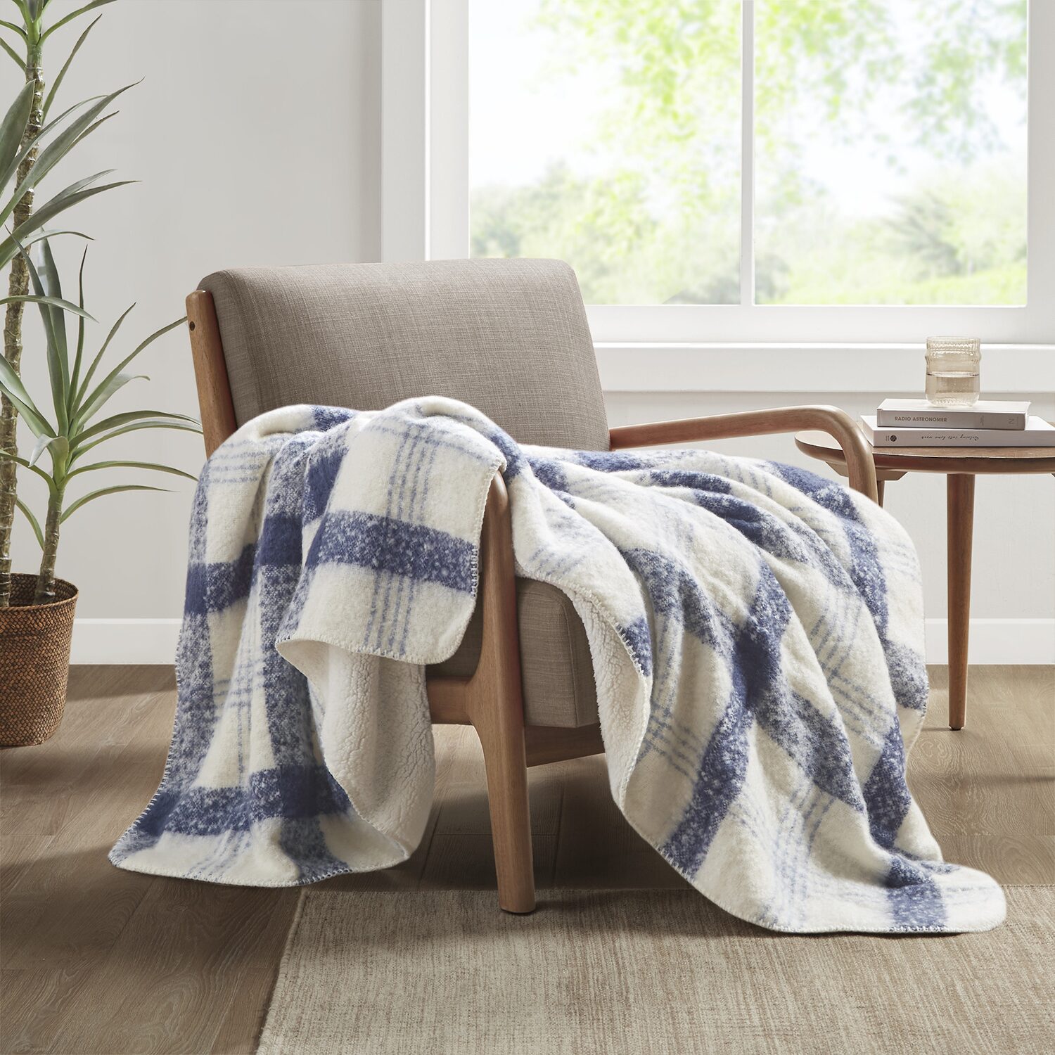 Woolrich Bloomington Faux Mohair To Sherpa Throw