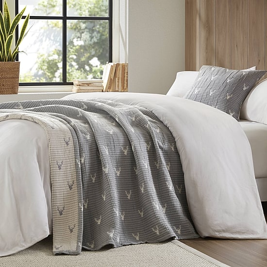 Woolrich Keystone Jacquard Reversible 2 Piece Throw & Pillow Set