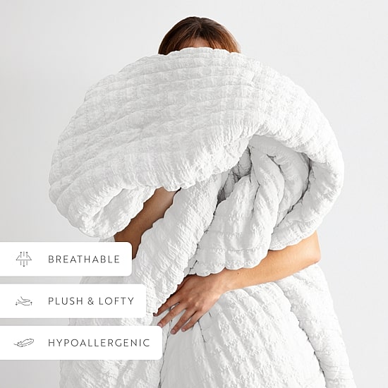 Casual Comfort Textured Seersucker Down Alternative Lightweight Comforter Set