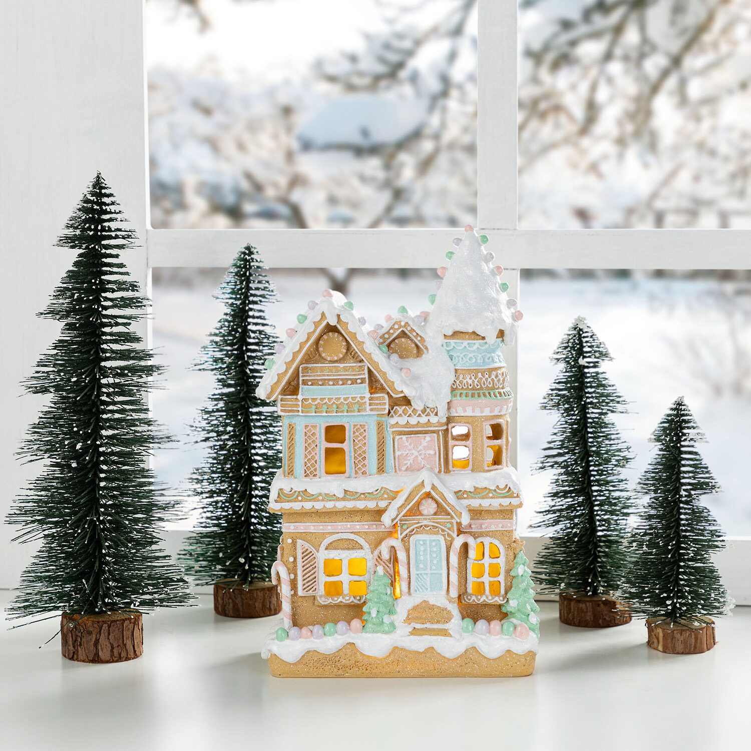 Glitzhome 12"H Christmas Macaron Resin Village Christmas Tabletop Decor