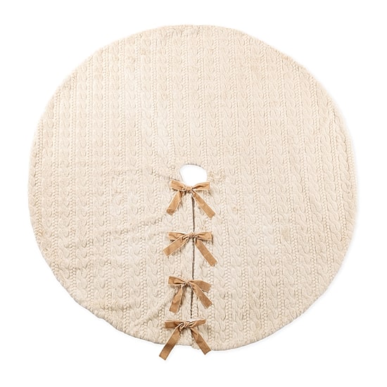 Glitzhome 60"D Deluxe Reversible Milk Coffee Twisted Faux Marten Fur/Korean Fleece Christmas Tree Skirt