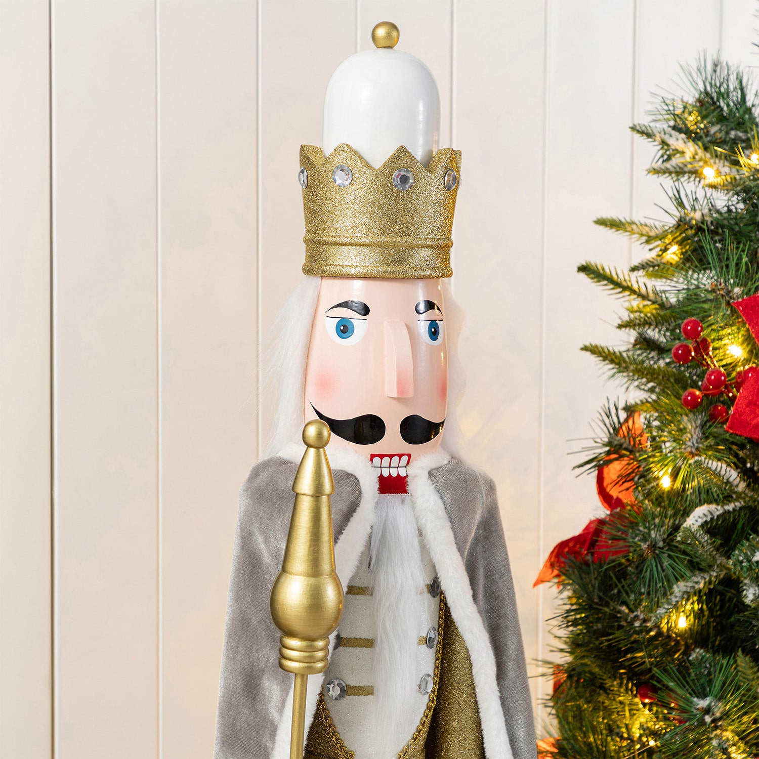 Glitzhome 42"H Wooden Christmas Gold Dressed King Wood Christmas Nutcracker