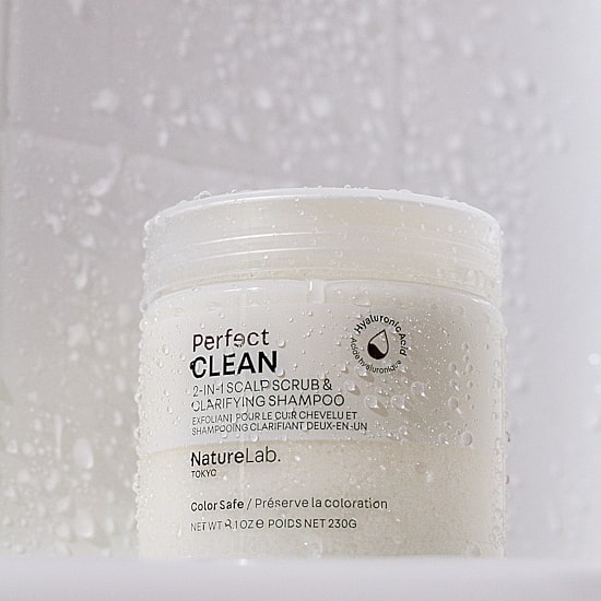 Naturelab. Tokyo Perfect Clean 2 I N 1 Scalp Scrub & Clarifying Shampoo