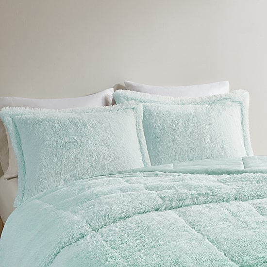 Intelligent Design Ella Ombre Shaggy Long Faux Fur Comforter Set