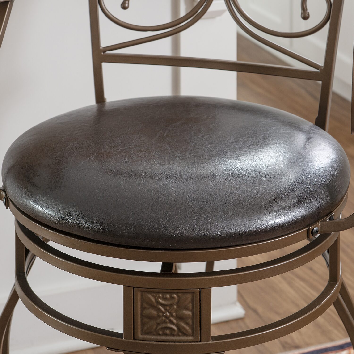 Maymead Big and Tall Swivel Counter Stool