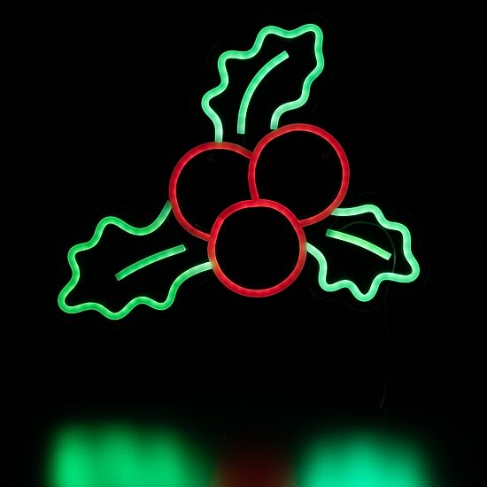 Northlight 12in Led Holly Berries Christmas Window Decor