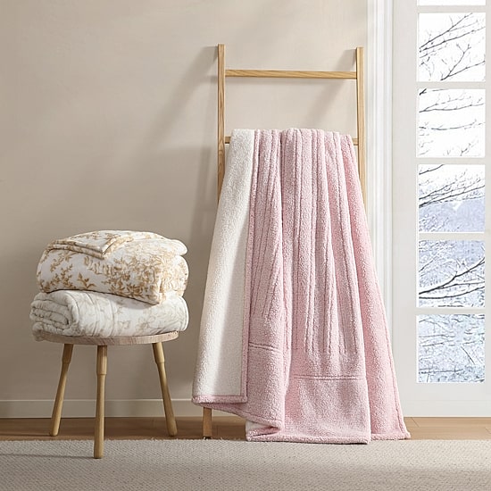 Laura Ashley Wistful Blooms Heated Midweight Floral Blanket