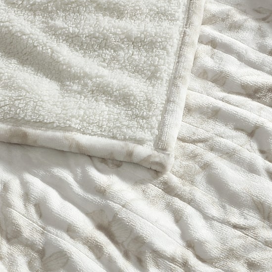 Laura Ashley Wistful Blooms Heated Midweight Floral Blanket