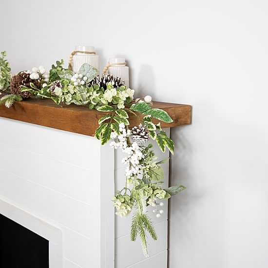 Northlight Frosted Pinecones Christmas Indoor Garland