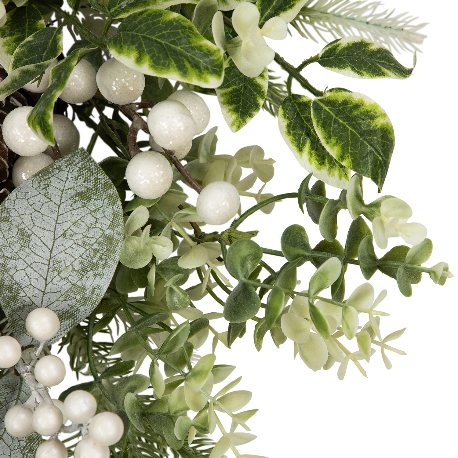 Northlight Frosted Pinecones And Berries Wreath