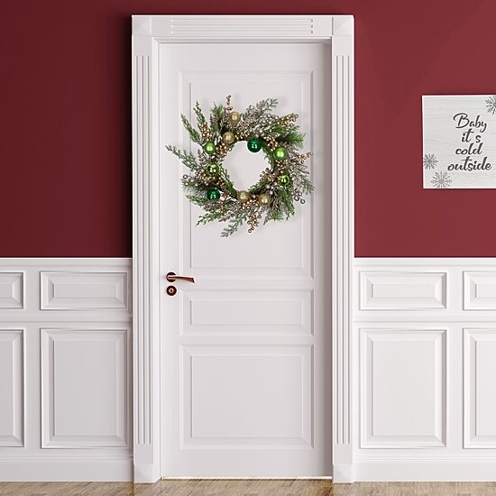 Northlight Ornaments And Berries Glittered Wreath