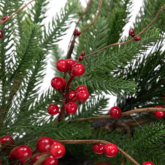 Northlight Red Berry And Pine Unlit Wreath