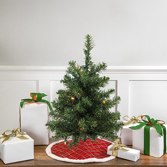 Northlight Medium Canadian Pine With Clear Led Lights 1 1/2 Feet Pre-Lit Pine Christmas Tree