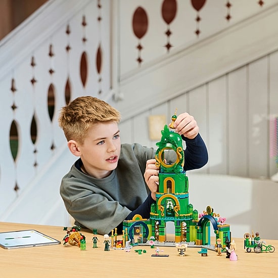 LEGO® Wicked Emerald City 75684 Building Blocks 945-pc.