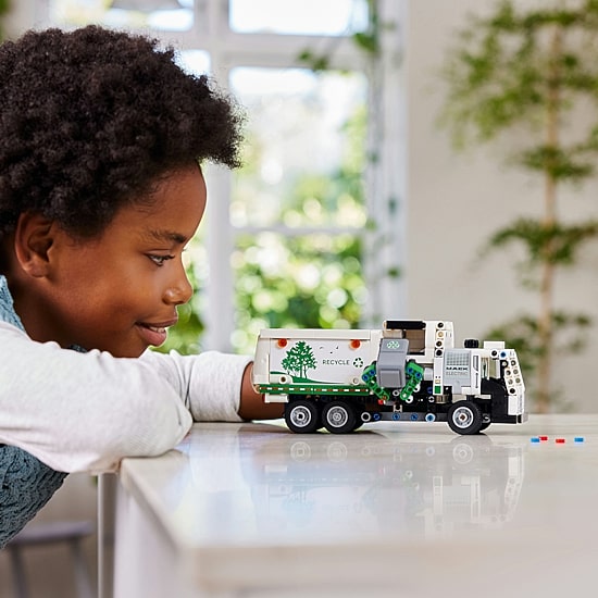 LEGO® Technic™ Mack Lr Electric Building Blocks 503-pc.