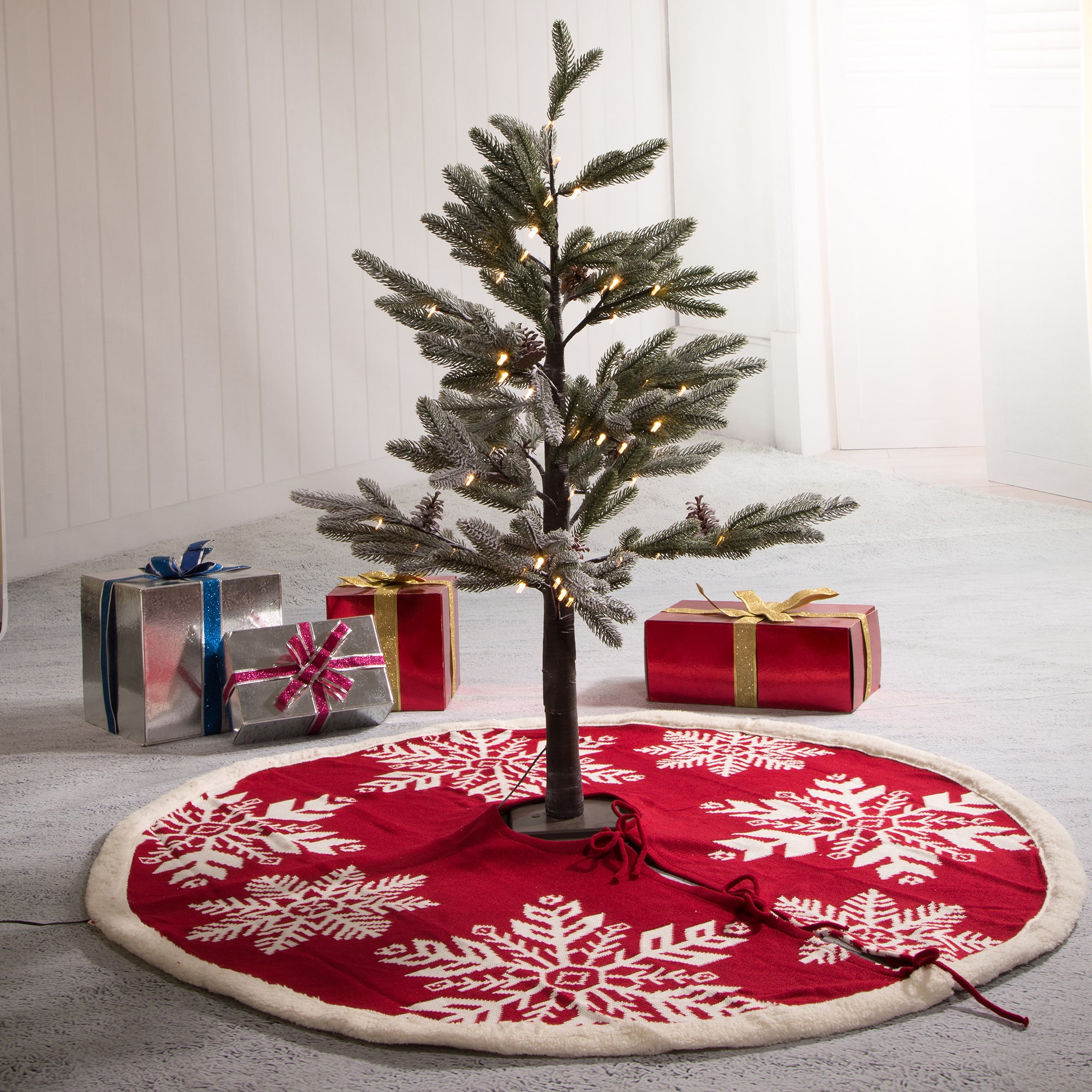 Glitzhome Acrylic Indoor Tree Skirt