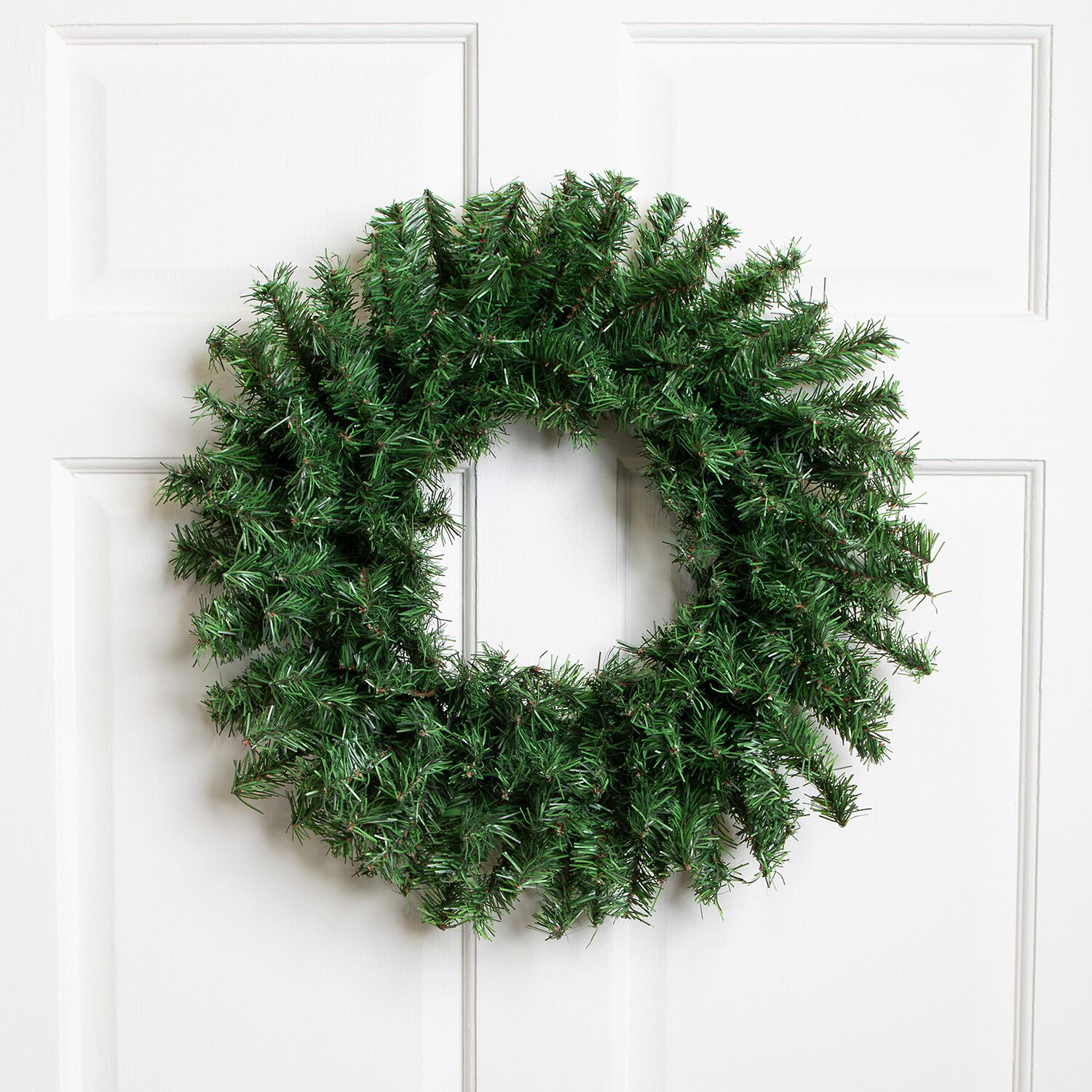 Canadian Pine Artificial Christmas Wreath  20-Inch  Unlit