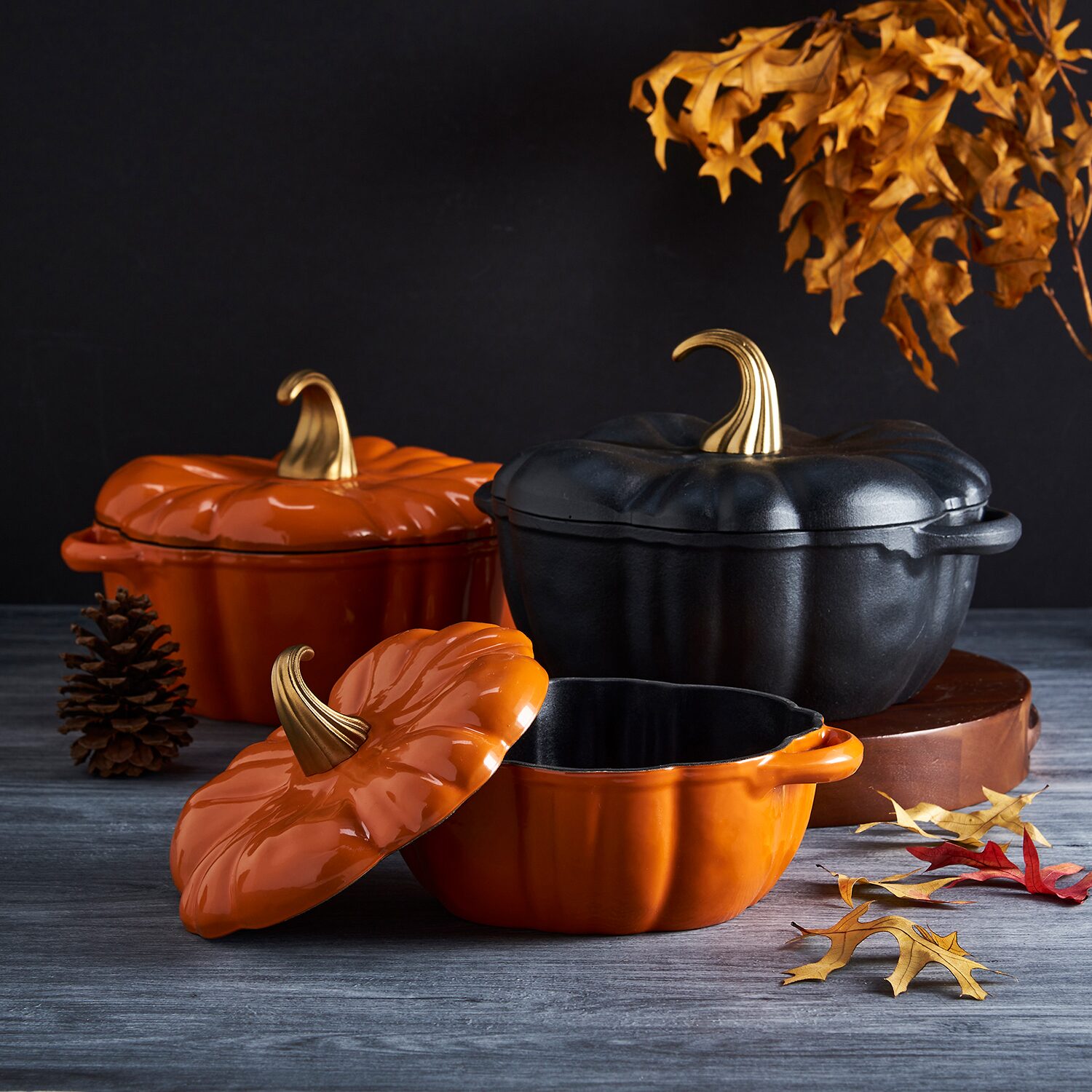 Smith & Clark Cast Iron Pumpkin Harvest -qt. Dutch Oven