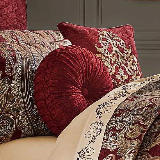 Queen Street Georgia Round Throw Pillow