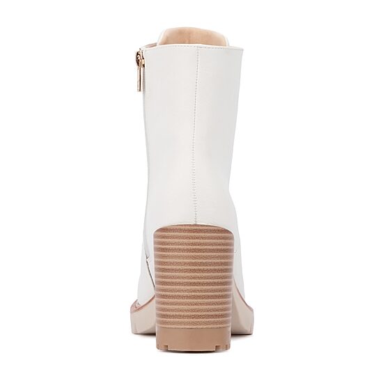New York & Company Womens Gigi Stacked Heel Chelsea Boots