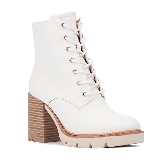 New York & Company Womens Gigi Stacked Heel Chelsea Boots