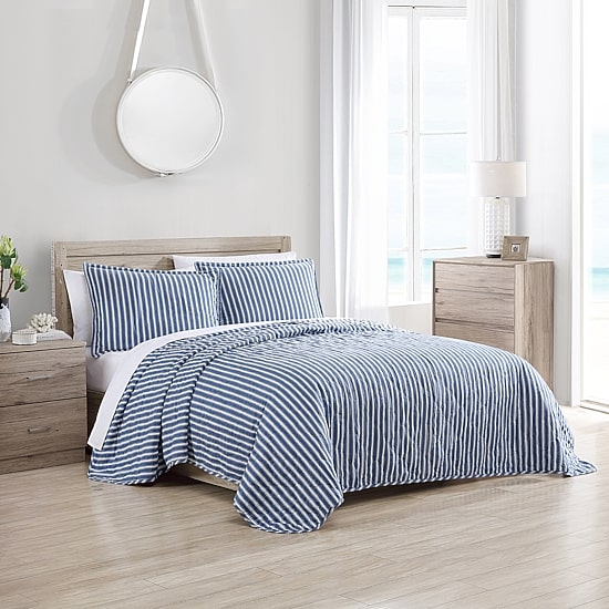 Stone Cottage Willow Way Ticking Quilt Set