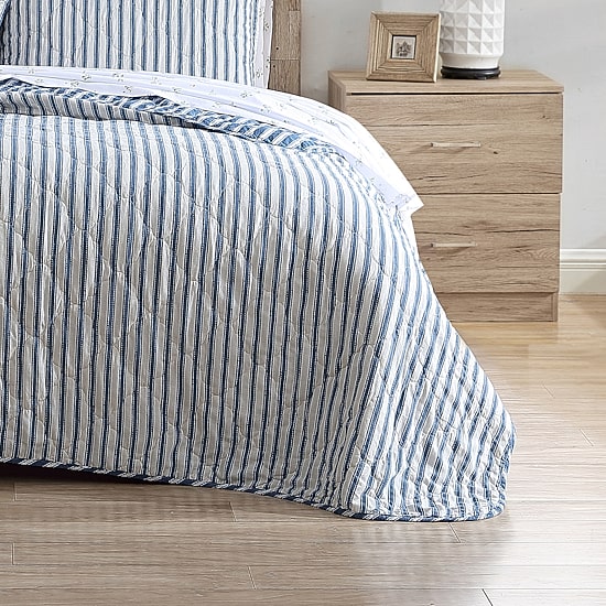 Stone Cottage Willow Way Ticking Quilt Set