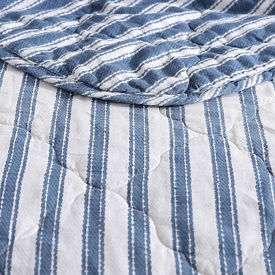 Stone Cottage Willow Way Ticking Quilt Set