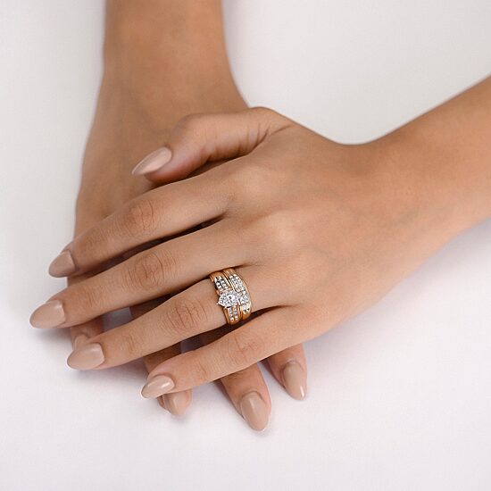 (I / Si1) 3PC Trio Set Featuring 1/2 CT. T.W. Lab Grown White Diamond 10K Two Tone Gold Marquise Side Stone Bridal Set