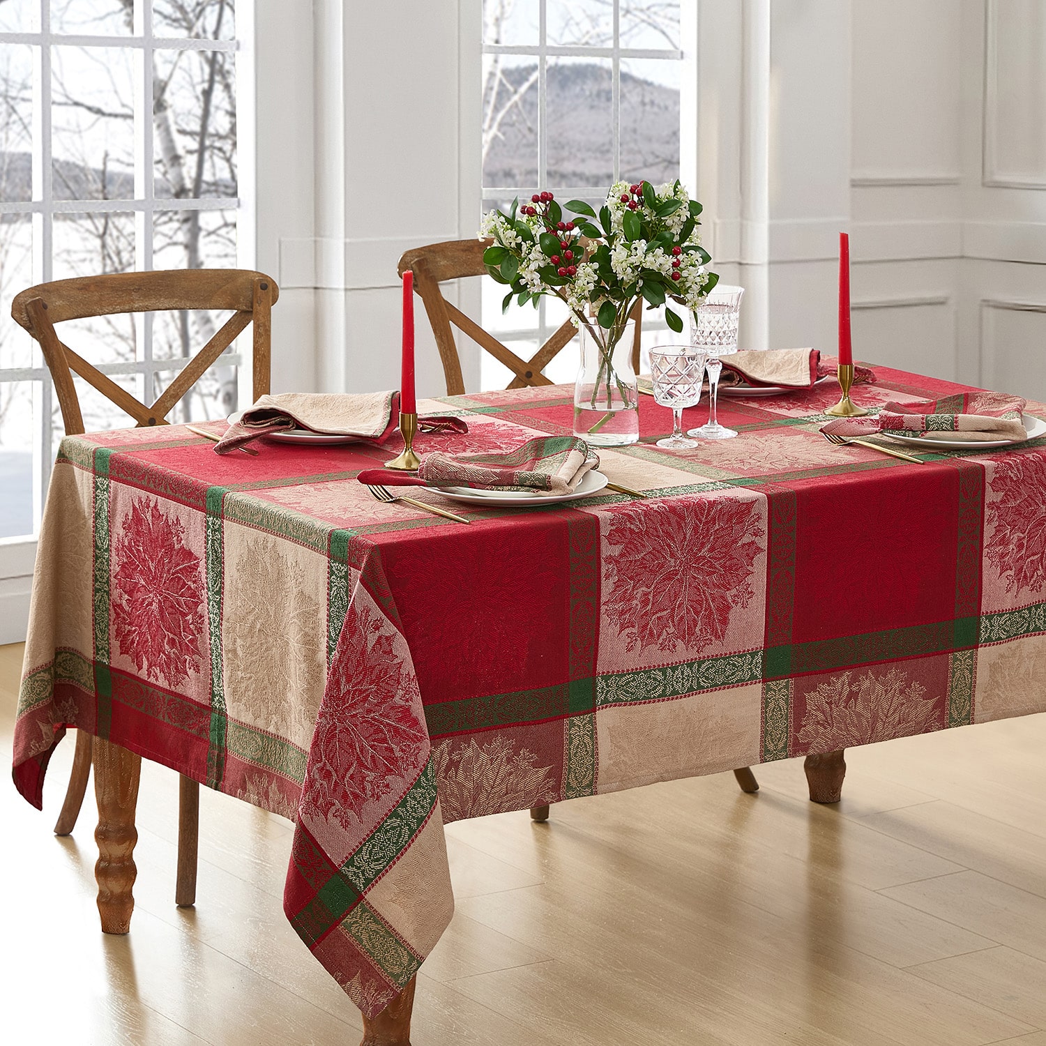 Threadmade Prestige Poinsettia Jacquard Rectangle Tablecloth
