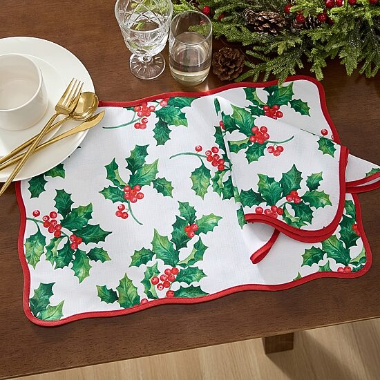 Threadmade Vintage Holly Scallop Border 4-pc. Placemat