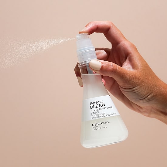 Naturelab. Tokyo Perfect Clean Style Refesher Dry Shampoo