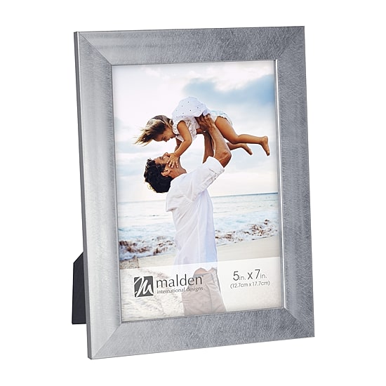 Malden 5x7 Silver Linear Tabletop Frame