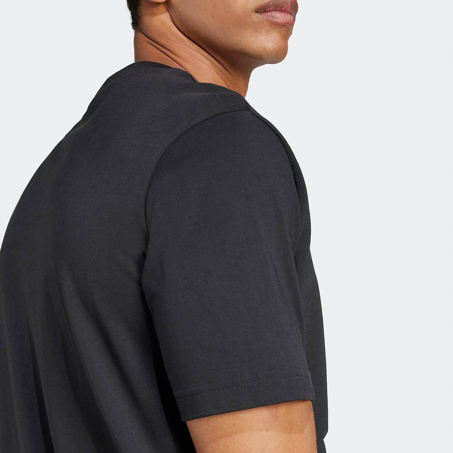 adidas Mens Crew Neck Short Sleeve Regular Fit Graphic T-Shirt