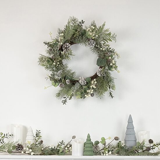 Northlight White Berry Eucalyptus And Pinecone Unlit Christmas Indoor Garland