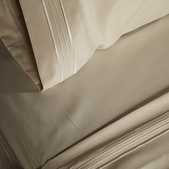 Linum Home Textiles 1800tc Wrinkle Resistant Sheet Set