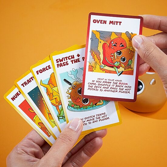 Hasbro Traitor Tots 171-pc. Card Game