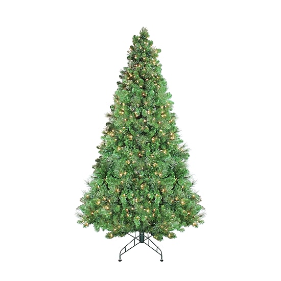Northlight Canterbury Spruce With Dewdrops 7 1/2 Foot Pre-Lit Pine Christmas Tree
