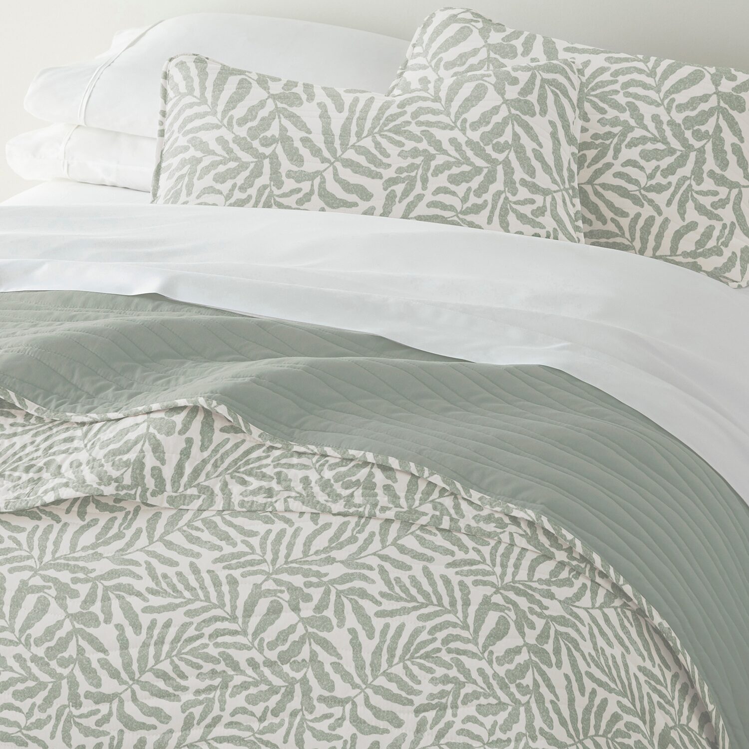 Casual Comfort Reversible Quilt Set