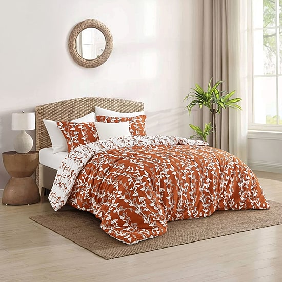 Stratford Park Marissa Leaves Easy Care Comforter Set