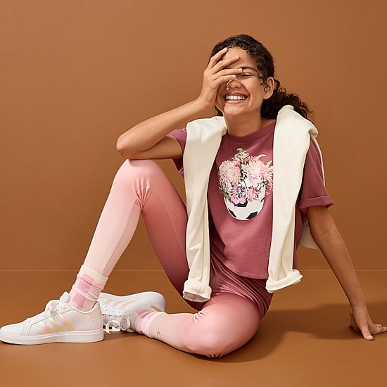 adidas Big Kid Girls Crew Neck Short Sleeve Regular Fit Graphic T-Shirt