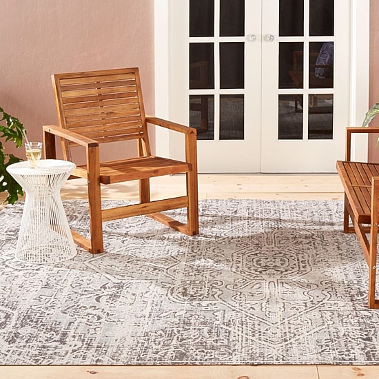 Nicole Miller Patio Sofia Fleur Medallion Loomed Rectangular Outdoor Area Rug
