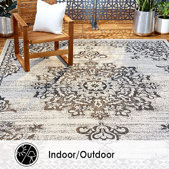 Nicole Miller Patio Country Azalea Medallion Loomed Rectangular Outdoor Area Rug
