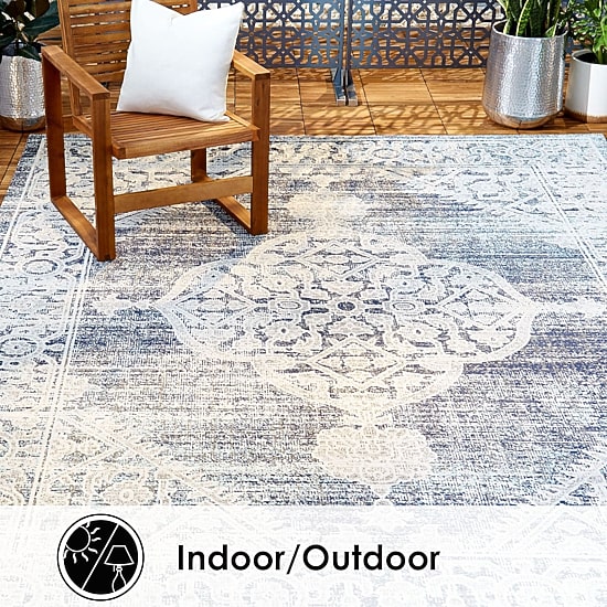 Nicole Miller Patio Sofia Magnolia Medallion Loomed Rectangular Outdoor Area Rug