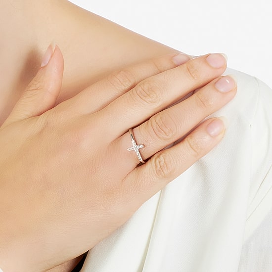 Silver Treasures Womens Sterling Silver Cross Band