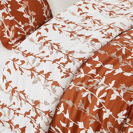Stratford Park Marissa Leaves Easy Care Comforter Set