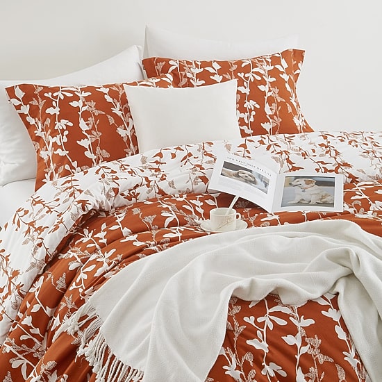 Stratford Park Marissa Leaves Easy Care Comforter Set